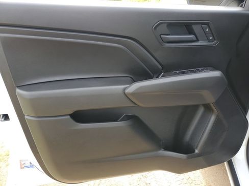 Used 2026 Chevrolet Colorado W/T RWD image 18