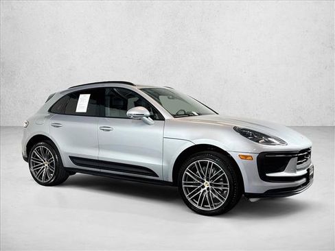 Certified 2026 Porsche Macan Turbo AWD/4WD image 7