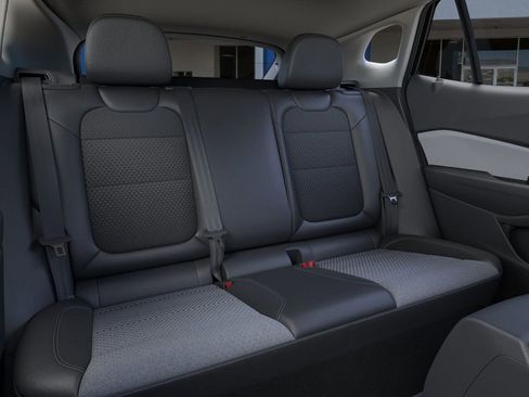 New 2026 Chevrolet Trax LT image 17