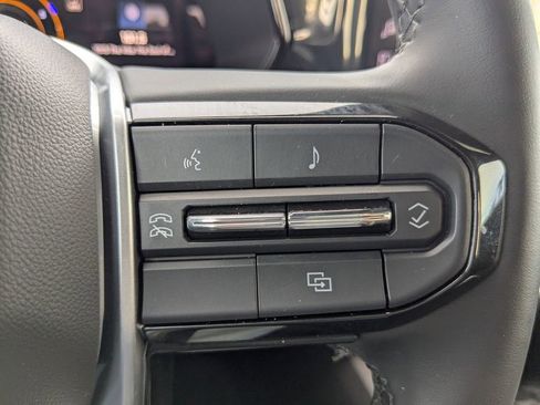 Used 2025 Chevrolet Colorado LT w/ Advanced Trailering Package image 27