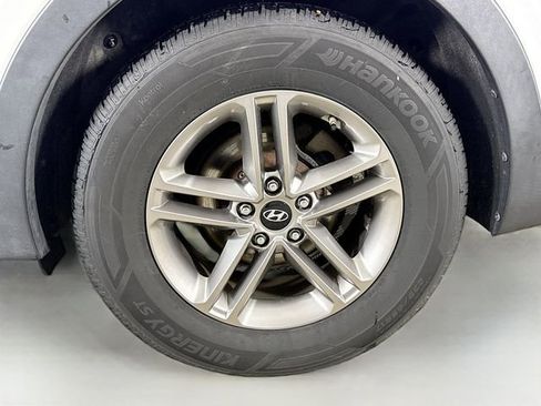 Used 2017 Hyundai Santa Fe Sport AWD/4WD image 28