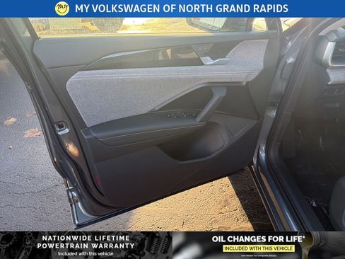 New 2026 Volkswagen Tiguan S image 10