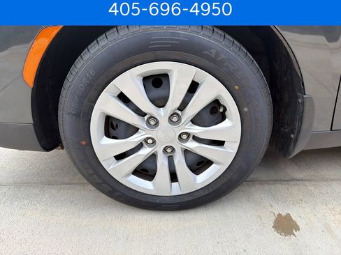 Used 2023 Kia Soul LX FWD image 32