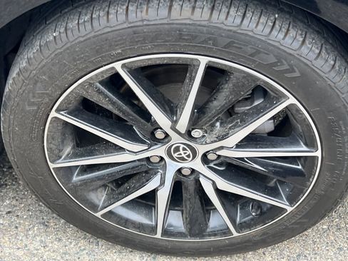 Used 2023 Toyota Camry SE FWD image 22