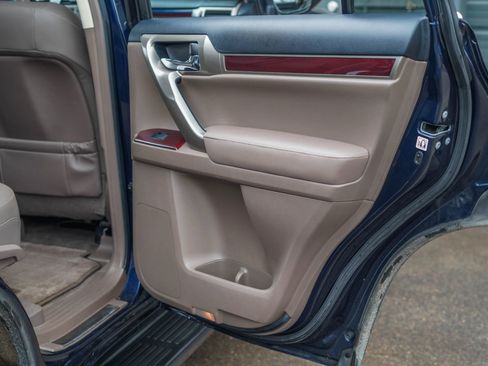 Used 2019 Lexus GX 460 Premium image 30