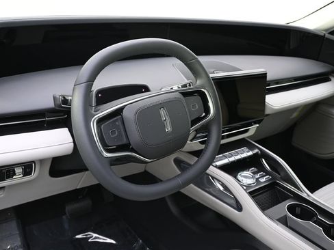 New 2026 Lincoln Nautilus Reserve w/ Jet Appearance Package AWD/4WD image 11