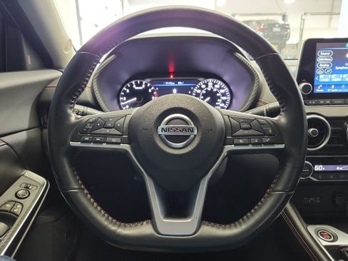 Used 2022 Nissan Sentra SR w/ SR Premium Package FWD image 12