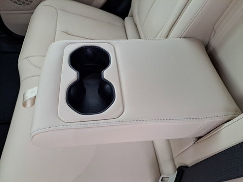 New 2025 Jeep Grand Cherokee Limited image 11