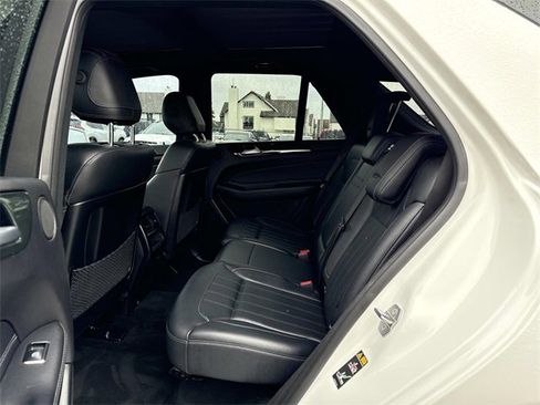 Used 2019 Mercedes-Benz GLE 400 4MATIC image 12