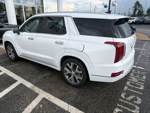 Used 2021 Hyundai Palisade Limited FWD image 3