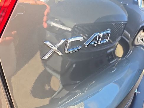 New 2026 Volvo XC40 B5 Core w/ Climate Package image 7