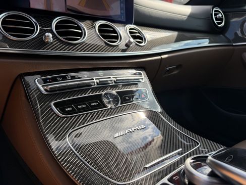 Used 2018 Mercedes-Benz E 63 AMG S image 22