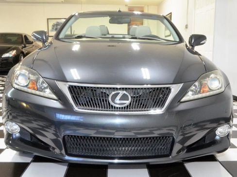 Used 2011 Lexus IS 350C w/ Luxury Pkg image 4