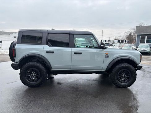 Used 2021 Ford Bronco Badlands image 6