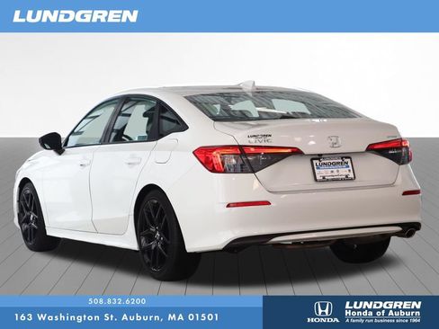 Used 2024 Honda Civic Sport image 4
