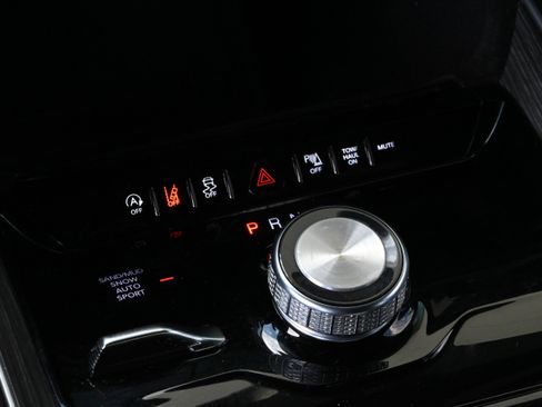 Used 2023 Jeep Wagoneer L Series II w/ Premium Group I image 22