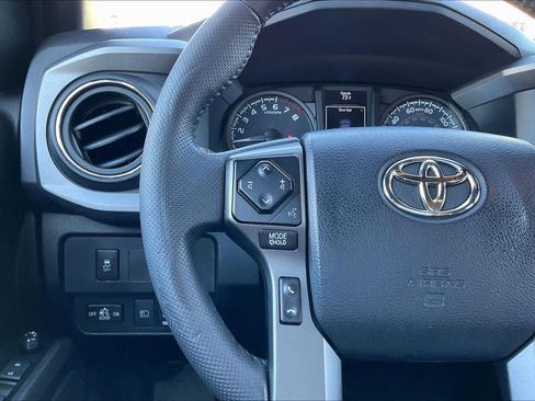 Used 2023 Toyota Tacoma TRD Off-Road image 23