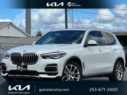 Used 2022 BMW X5 xDrive40i w/ Premium Package AWD/4WD image 1