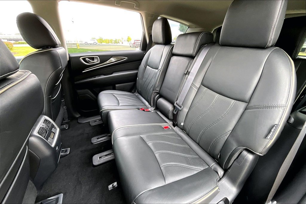Certified 2018 INFINITI QX60 Luxe w/ Premium Plus Package AWD/4WD image 32