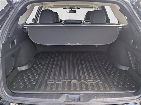 Used 2023 Subaru Outback Limited image 6