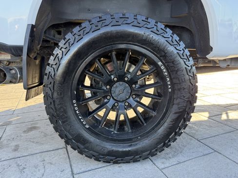 Used 2023 Ford F250 Lariat w/ Lariat Ultimate Package image 35