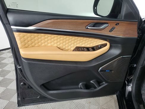 Used 2022 Jeep Grand Cherokee Summit w/ Advanced Protech Group IV image 43