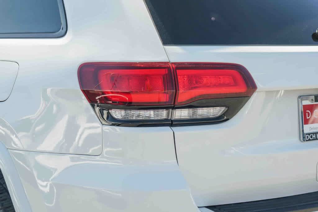 Used 2022 Jeep Grand Cherokee Laredo X RWD image 7