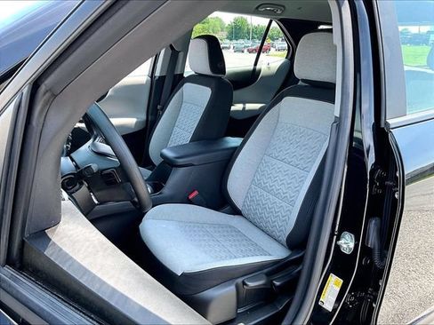 Used 2023 Chevrolet Equinox LS AWD/4WD image 10