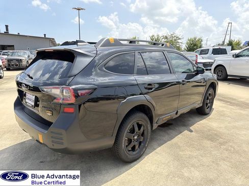 Used 2024 Subaru Outback Wilderness AWD/4WD image 11