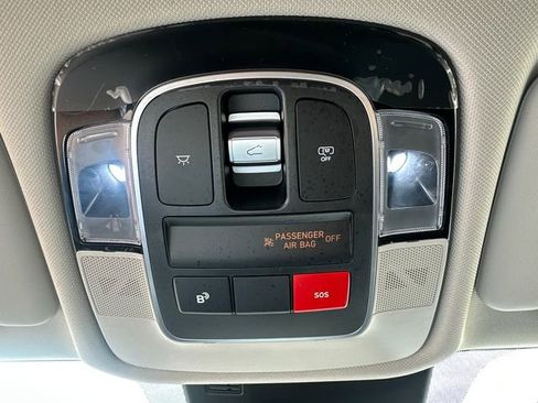 Used 2025 Hyundai Tucson Limited AWD/4WD image 46