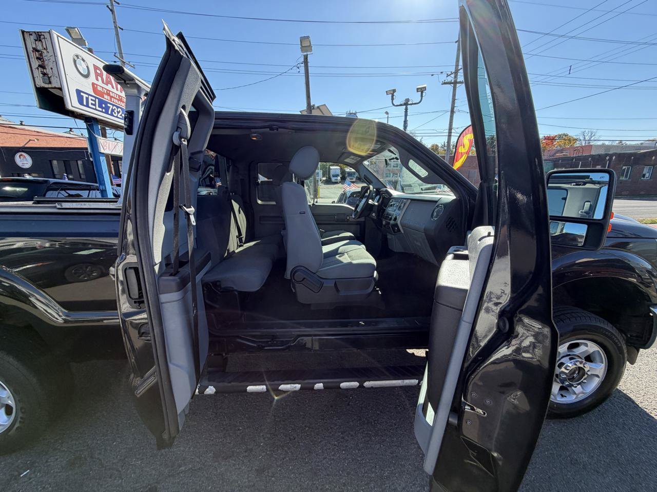 Used 2014 Ford F250 XLT w/ XLT Interior Package AWD/4WD image 24