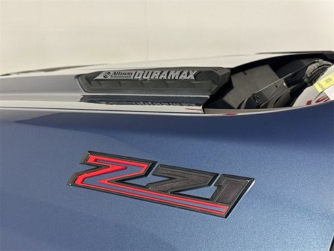 Used 2024 Chevrolet Silverado 2500 LT image 28