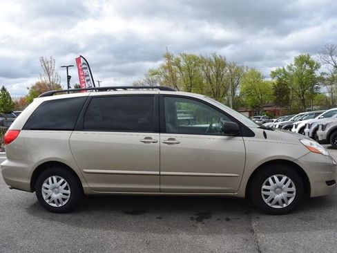Used 2006 Toyota Sienna LE FWD image 2