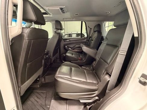 Used 2019 Chevrolet Tahoe Premier AWD/4WD image 18