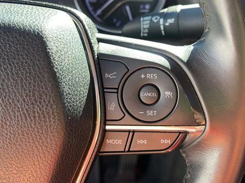 Used 2018 Toyota Camry XLE w/ Audio Package image 19