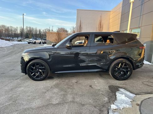 New 2026 Land Rover Range Rover Sport Dynamic SE AWD/4WD image 8