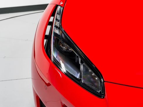 Used 2020 Ferrari Portofino RWD image 46