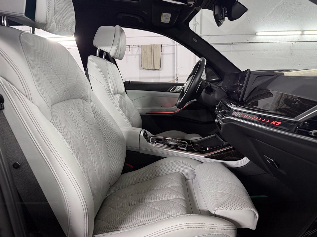 Used 2025 BMW X7 xDrive40i w/ Executive Package AWD/4WD image 33