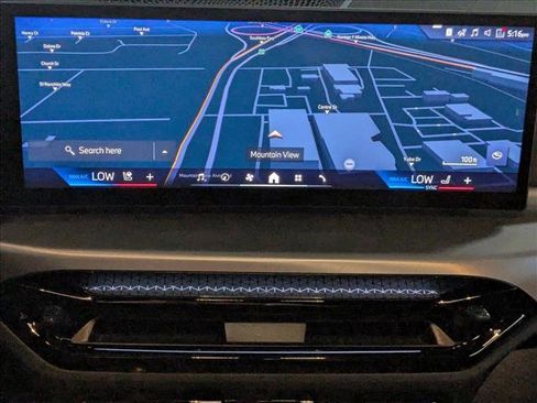 Used 2025 BMW 230i Coupe w/ M Sport Package image 13