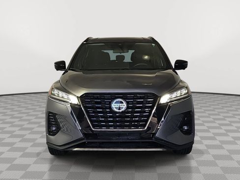 Used 2021 Nissan Kicks SR FWD image 3