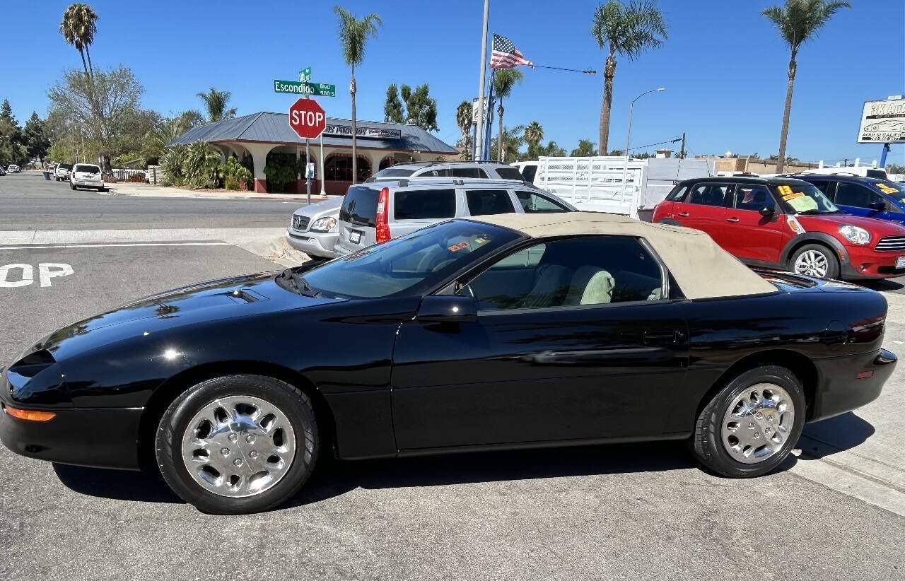 Used 1997 Chevrolet Camaro LT w/ Preferred Equipment Group 2 RWD image 3