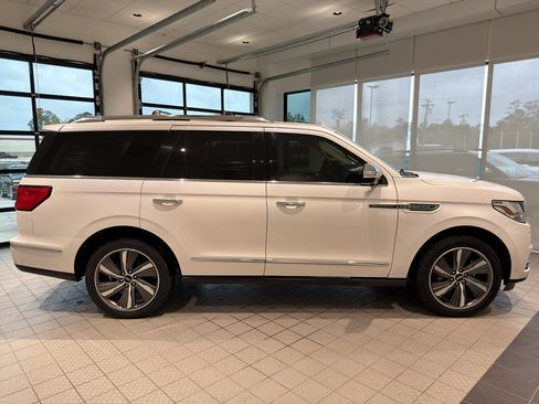 Used 2019 Lincoln Navigator Black Label image 6