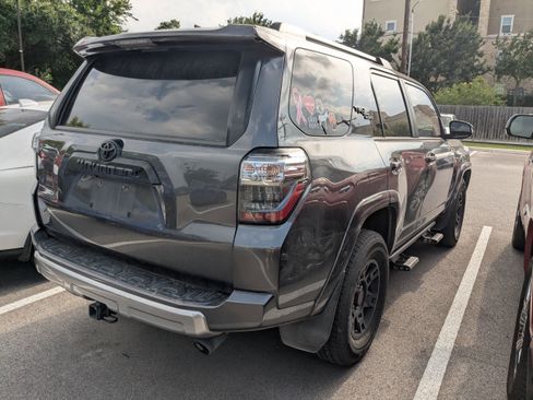 Used 2019 Toyota 4Runner TRD Off-Road Premium AWD/4WD image 10