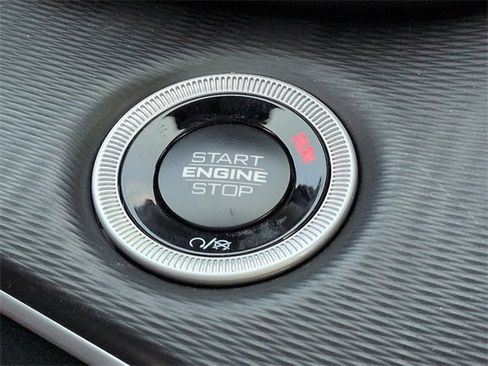 Certified 2024 Jeep Grand Cherokee Altitude image 31