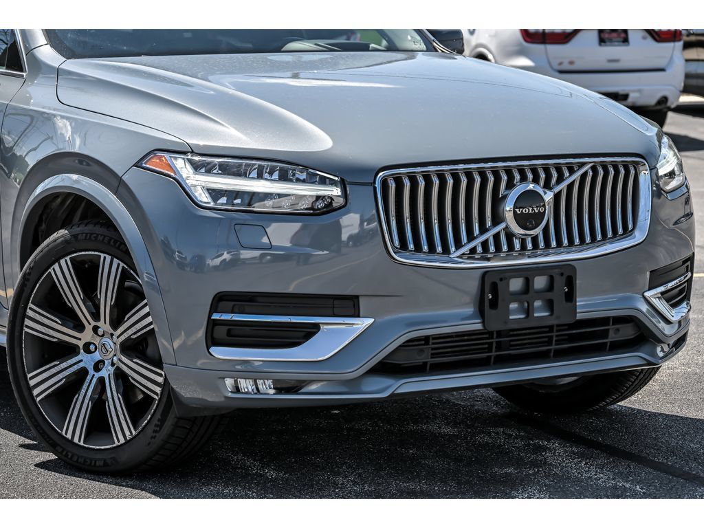Used 2020 Volvo XC90 T6 Inscription w/ Protection Package Premier AWD/4WD image 3