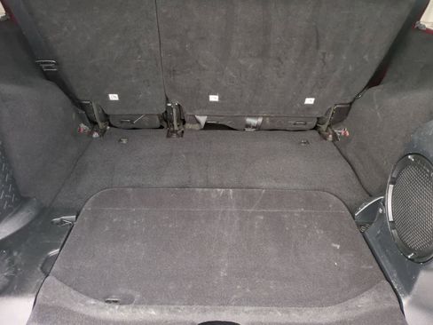 Used 2013 Jeep Wrangler Unlimited Sahara w/ Mopar Chrome Edition Group image 32