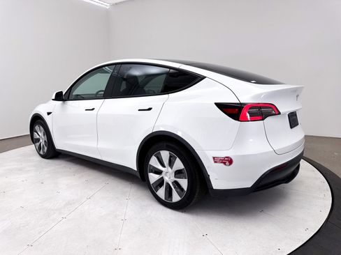 Used 2022 Tesla Model Y Long Range AWD/4WD image 14
