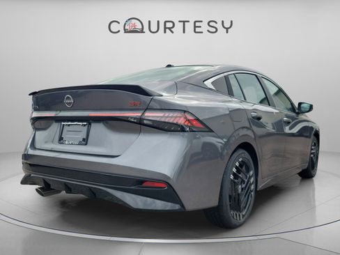 New 2026 Nissan Sentra SR w/ Floor Mat Package image 5