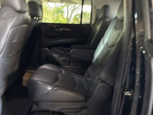 Used 2015 Cadillac Escalade ESV Premium image 16
