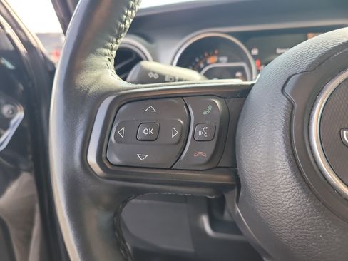 Used 2023 Jeep Wrangler Unlimited Sport image 27